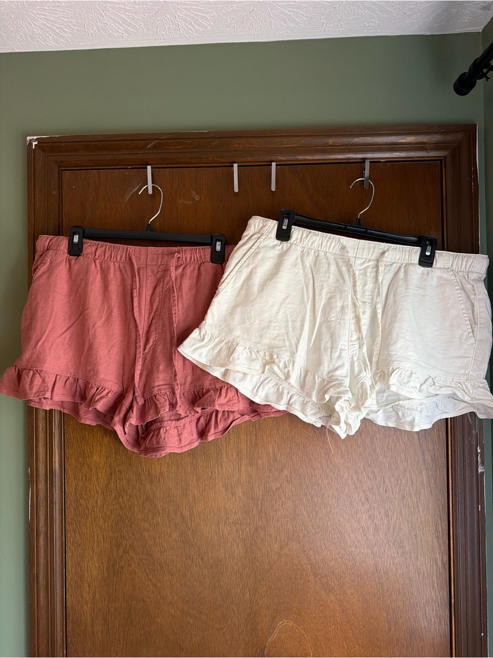 American Eagle Women’s Ruffle Hem Shorts - White and Dusty Rose Set